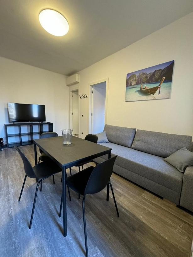 Villa Casa Benedetta Nuovo Bilocale 100 Metri Dal Mare Alassio
